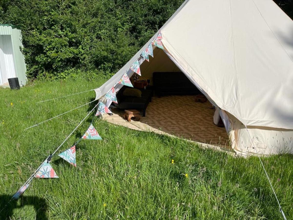 Ifield Glamping In Style Bell Tent酒店 外观 照片